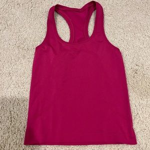 Lululemon tank